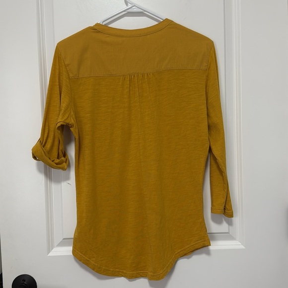 Kuhl Yellow Mustard Organic Blend Cotton 3/4 Sleeve Roll Up Tab Henley Shirt M - Picture 8 of 9